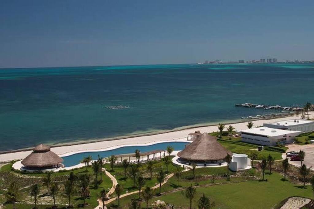 Hermoso Condo De 2 Habitaciones Frente Al Caribe Cancun Exterior photo